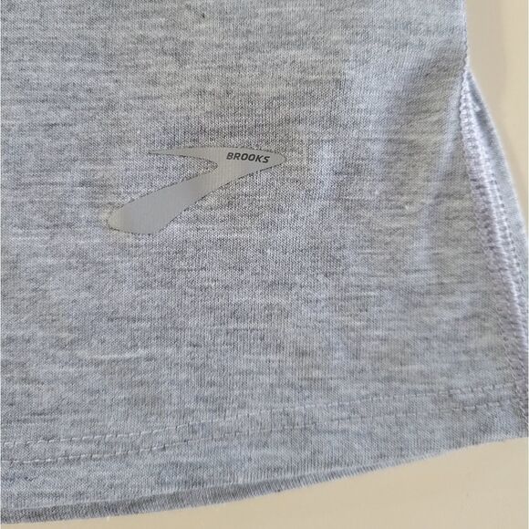 Brooks GRL PWR Tank Top - Picture 9 of 10